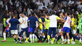 Olaylı maçın faturası ağır oldu! UEFA’dan Fenerbahçeli futbolculara ceza