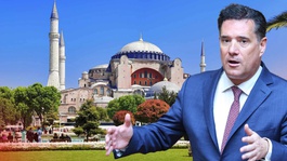 Bak sen küstaha! Yunan Bakan ağzındaki baklayı çıkardı 