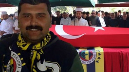 16 yaşındaki oğluyla ilk kez maça gitti, eve dönemedi! Gazi Gerçek Yaşara son veda 