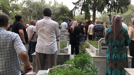 Kendi ölümünü kayıt altına almış