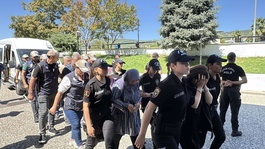 Cumhurbaşkanına suikast timindeki FETÖcü haine yardım iddiası! 10 şüpheli adliyede