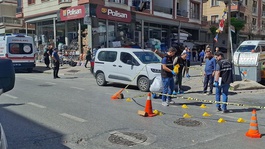 Sancaktepede silahlı saldırıda otomobil sürücüsü hayatını kaybetti, 18 kovan bulundu