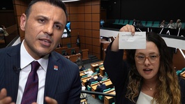 Üsküdarda CHPden AK Partiye geçen Ayhan Aydın, Özgür Çeliki yalanladı