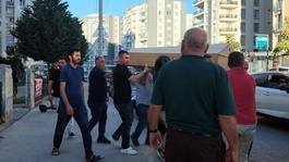 Esenyurt’ta asansör faciası! Apartman görevlisi can verdi