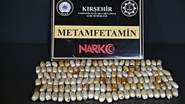 Kırşehirde midesinden 1 kilo 159 gram uyuşturucu çıkan zanlı tutuklandı