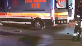 Bursada tır ile motosiklet çarpıştı, 2 genç hayatını kaybetti