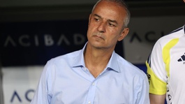 Fenerbahçenin kan kaybı sürüyor! Zirveyle aradaki puan farkı açıldı
