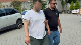 Sokakta bıçaklı dehşet! Hiç tanımadığı kadını bıçakladı