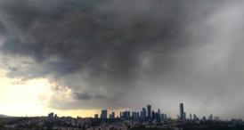 Meteoroloji ve AKOM’un uyarıları sonrası İstanbul’da beklenen yağış başladı