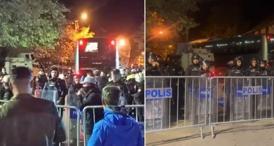 Tunceli ve Ovacık Belediyesi’ne kayyum atanmasının ardından belediye önünde protestolar başladı