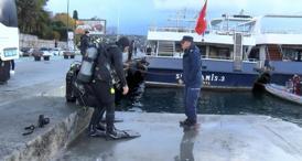 Sarıyer’de denize düşen kız arkadaşının peşinden atlayan gencin görüntüleri ortaya çıktı