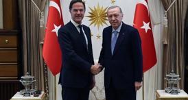 NATO lideri Rutte, Türkiye’yi ikna için gelmiş