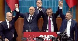 İYİ Parti’den istifa eden İzmir Milletvekili Ümit Özlale, CHP’ye katıldı