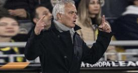 Jose Mourinho, kariyerinde bir ilki yaşadı