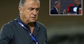 Futbolcusu Fatih Terim’in yüzüne su fırlattı, her gören aynı yorumu yaptı