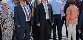 Törene damga vuran an Belediye başkanı protokole arkasını döndü
