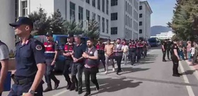 JASAT 6 iş yerindeki hırsızlığı çözdü Şüphelilere tepki kendi ailelerinden geldi