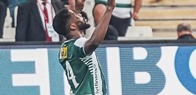 Bursaspor liderlik maçında golcüsü Iheanacho ile güldü