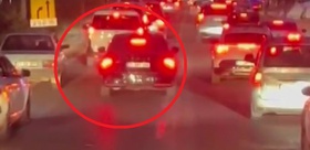 İtfaiyenin önünü kesti, ardından çakarını açtı Vekilin makam aracı olduğu öne sürüldü