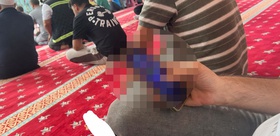 Pes dedirten görüntü: Dayı camide yapma bari