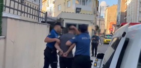 Gülbahar Mahallesi’nde tepki çeken anlar: Aynı sözleri polislerin yanında da yineledi