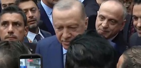 New York’ta Türk şöleni Cumhurbaşkanı Erdoğan Türkevi’ne geldi, 7’den 70’e vatandaşlar karşıladı