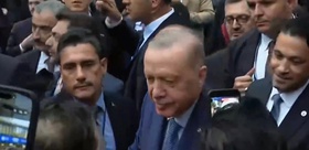 New York’ta Türk şöleni Cumhurbaşkanı Erdoğan Türkevi’ne geldi, 7’den 70’e vatandaşlar karşıladı