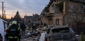 Rusya’nın Kiev bölgesine düzenlediği İHA saldırılarında 3’ ü çocuk 4 kişi öldü