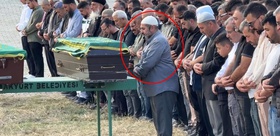 Arkadaşları tarafından katledilen 2 kardeşin cenaze namazını babaları kıldırdı