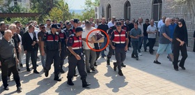 3 aylık Umay bebek toprağa verildi: Küçücük tabutunu babasını taşıdı
