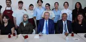 Cumhurbaşkanı Erdoğan’dan New York’ta Türk pastanesine ziyaret