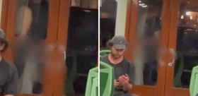 Turistlerle dolu teknede şok anlar: Herkesin gözü önünde ilişkiye girdiler