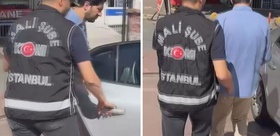 Tutuklanan Pusula Holding Başkanı Turhan’ın polis aracına biniş anları görüntülendi