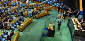 Tibi, BM’de salonu terk edenlere ’gönüllü göç’ diyerek Netanyahu’yla dalga geçti