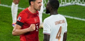 Maça damga vuran anlar Merih Demiral kendisini zor tuttu