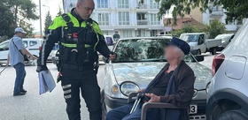 Burdur’da 85 yaşındaki sürücü kızının ihbarıyla trafikte durduruldu