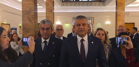 YENİ Parti lideri Özel, Erdoğan’ın Meclis konuşmasını neden dinlemediklerini anlattı