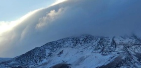 Bitlis Adilcevaz’da Süphan Dağı zirvesi mevsimin ilk karıyla beyaza büründü