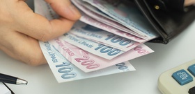 Akaryakıtta peş peşe indirim Motorinde tabela yine değişiyor