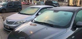 Kars’ta gece sıcaklık sıfırın altında 7 dereceye indi, otomobillerin camları dondu