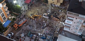 İstanbul’da çöken bina enkazındaki son kişi de çıkarıldı Ölü sayısı 5’e yükseldi