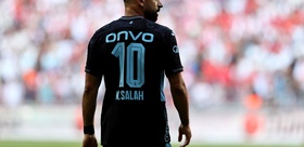 Ligin zirvesinde Salah gol katkılarına devam ediyor