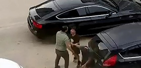 Cesur yürek: Annesini darbeden babasının karşısında dikildi