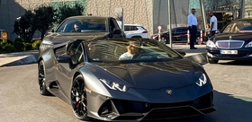 Torreira, Barcelona maçı öncesi 56,5 milyon TL’lik Lamborghini ile görüntülendi