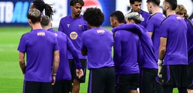 Maç bitti ama gitmediler Barcelona’dan Galatasaray’a sürpriz ziyaret