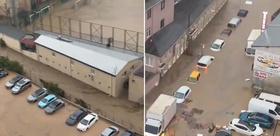 İstanbul’da onlarca araç sular altında kaldı İşte o görüntüler