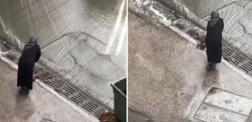 Şiddetli yağmura teslim olan kentte takdir toplayan görüntü