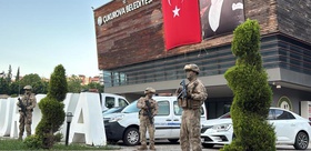 Çukurova Belediyesi’ne jandarma operasyonu Eski başkan dahil çok sayıda gözaltı var