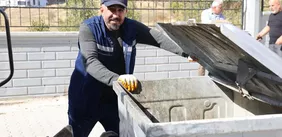 Bir şehri gururlandıran hareket Herkes temizlik işçisini konuşuyor