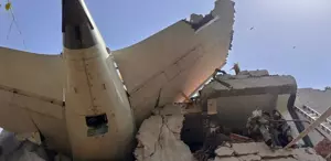 Hindistan'da düşen uçağın kara kutusu bulundu